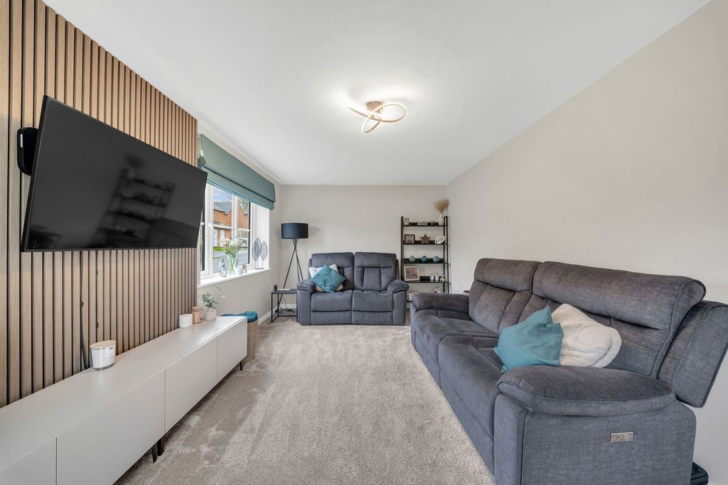 Property photo 3 of 30