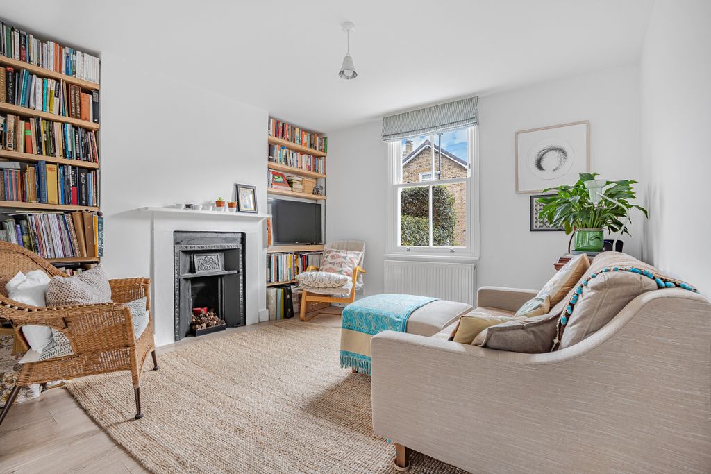 Property photo 1 of 12 New Road (7)