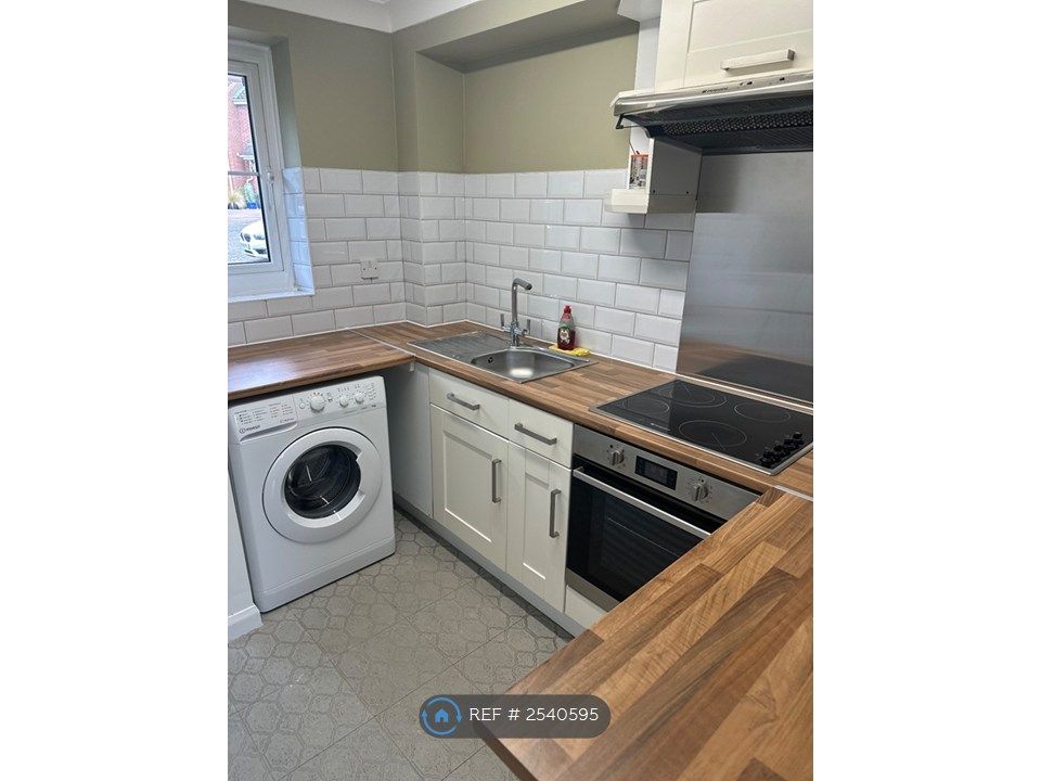 Property photo 2 of 14