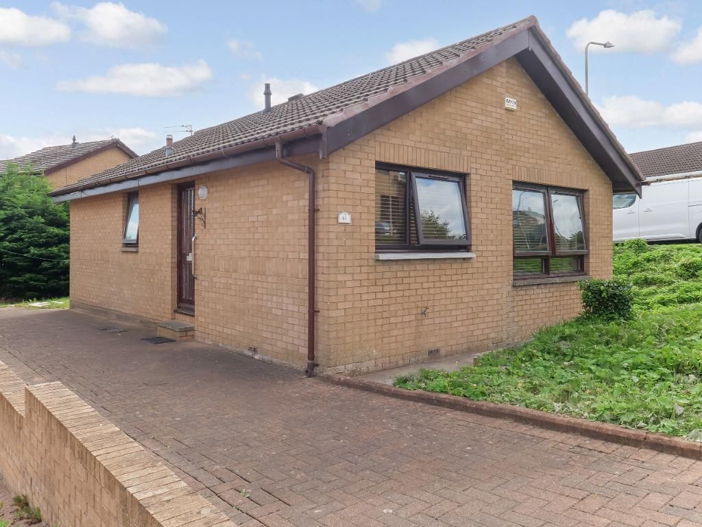 Property photo 1 of 17 External