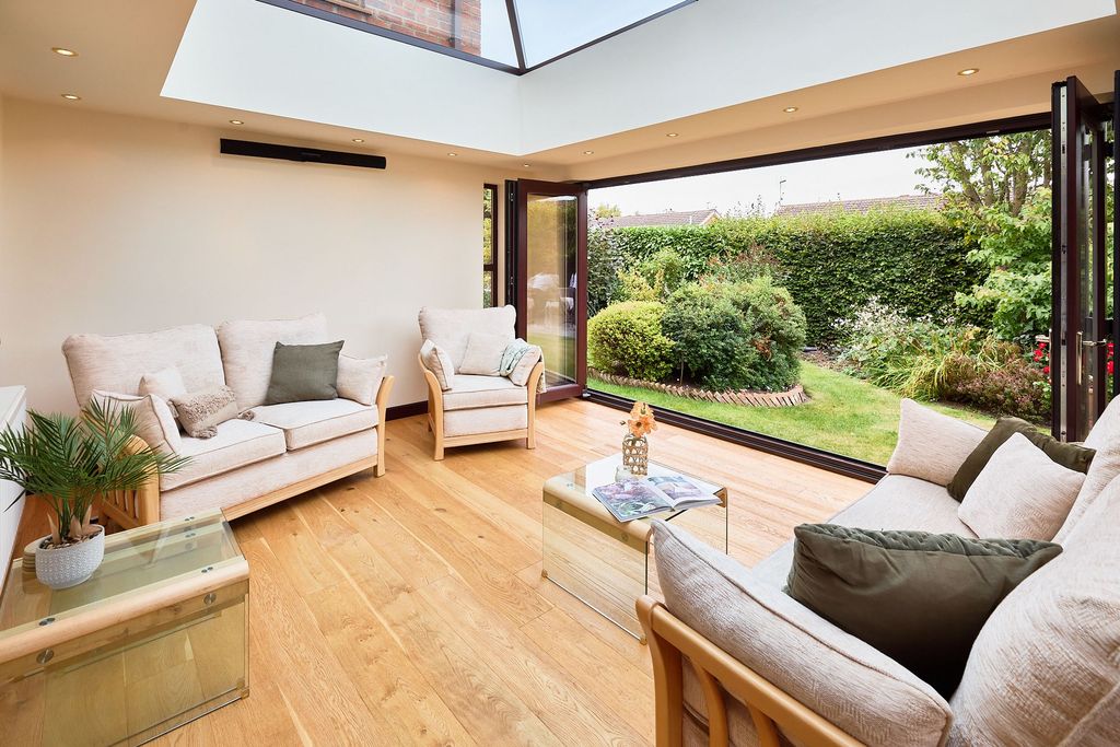 Property photo 3 of 52