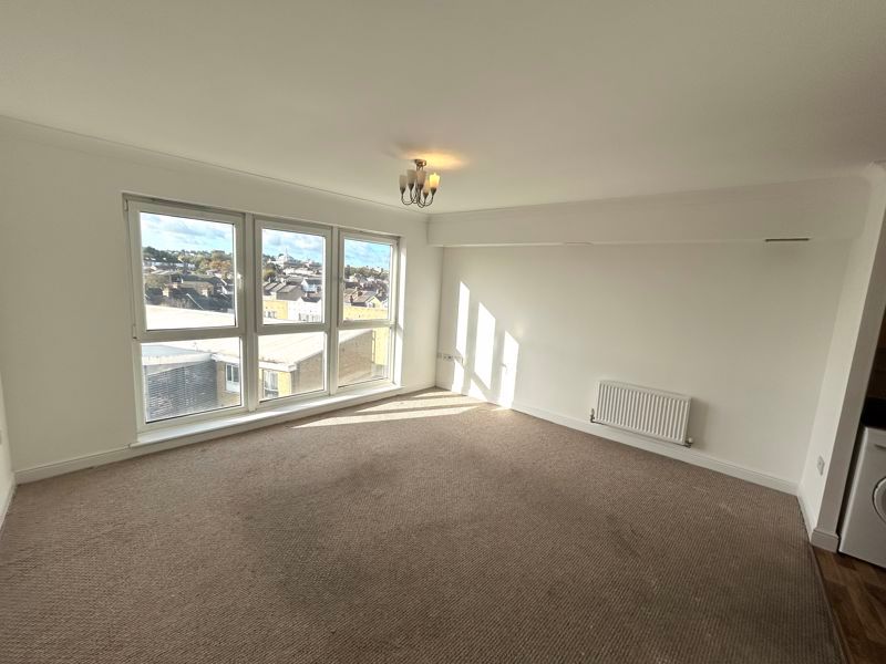 Property photo 2 of 9 Photo 1