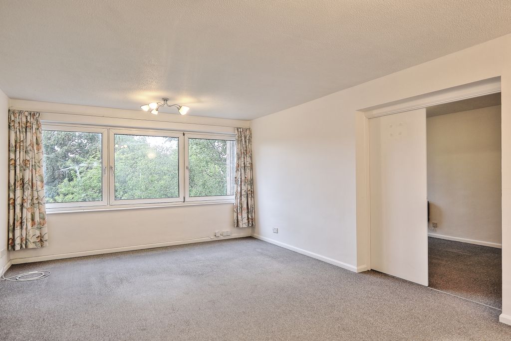Property photo 3 of 19 1