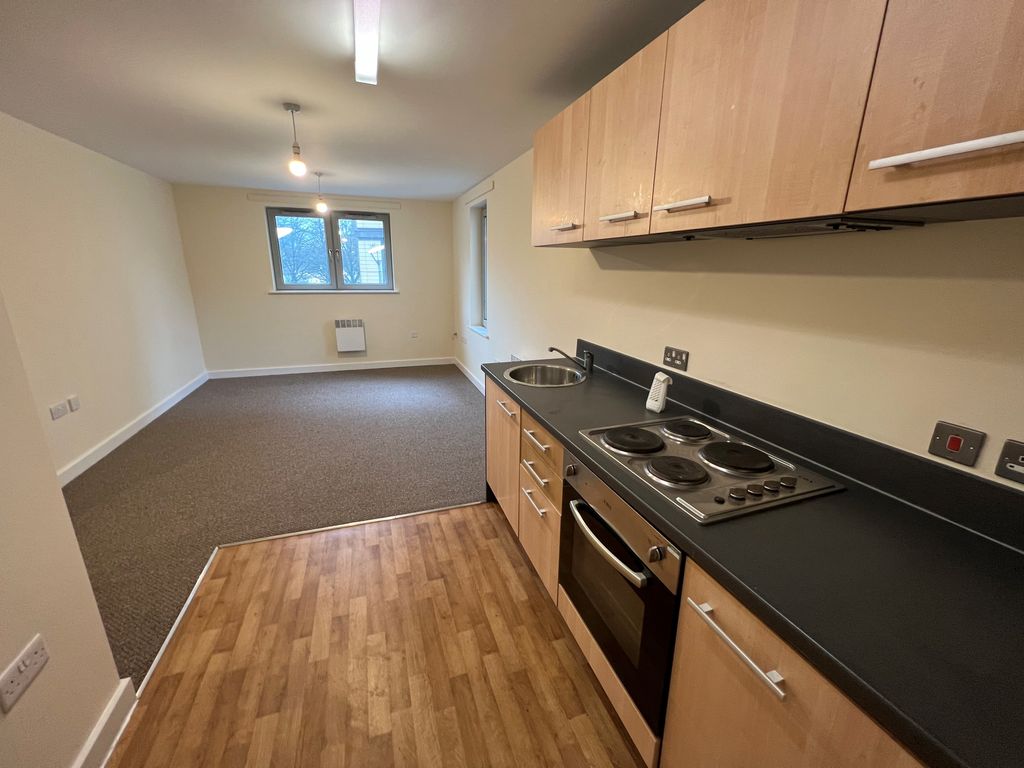 Property photo 3 of 8