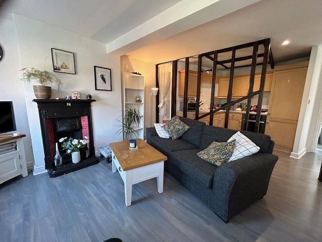 Property photo 1 of 10 Lounge 1