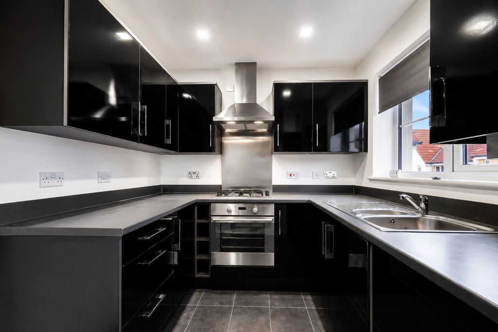 Property photo 3 of 9 5360714