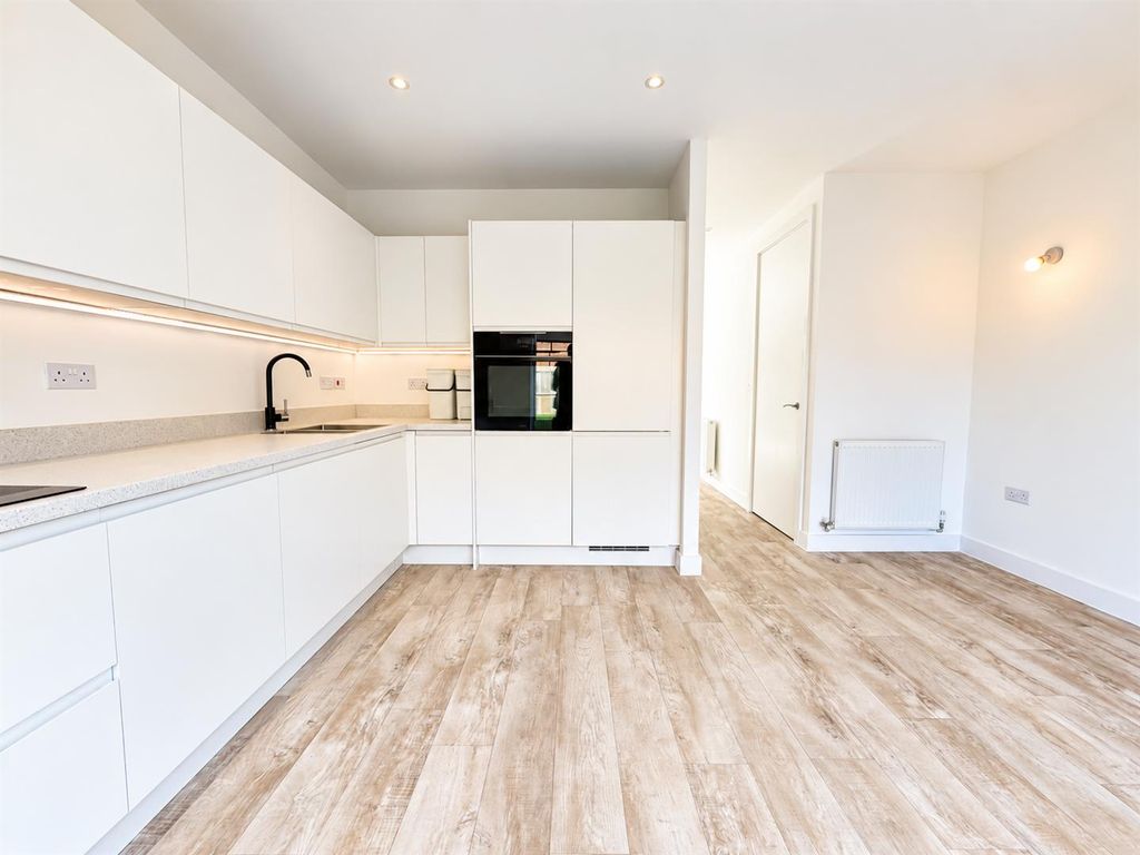 Property photo 3 of 19 Kitchen.Png