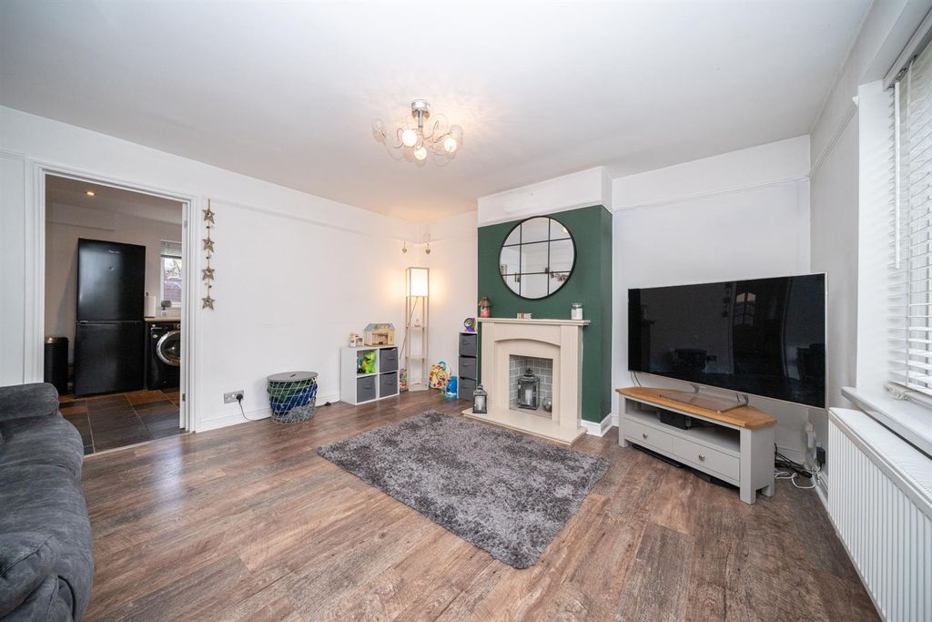 Property photo 3 of 12 76-Turners-Hill-1012.Jpg