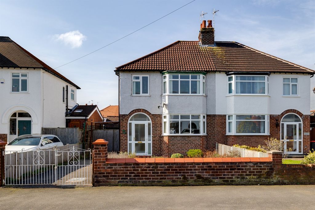 Property photo 1 of 11 (Main)