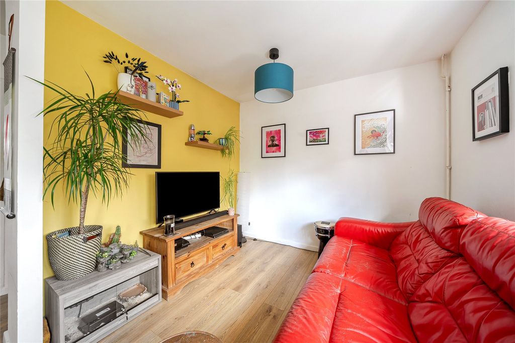 Property photo 2 of 15 Picture No. 02