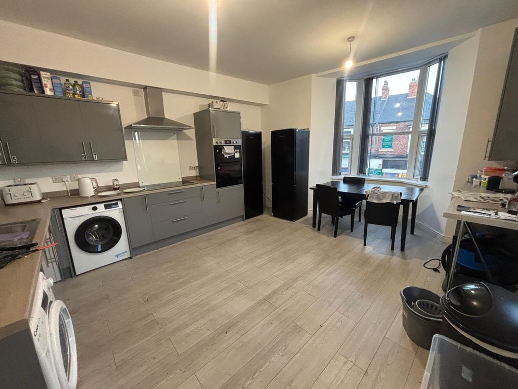 Property photo 2 of 3