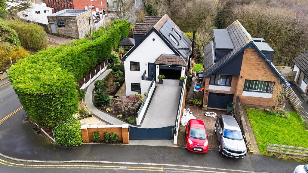 Property photo 1 of 65 1A Dearden Fold.Jpeg