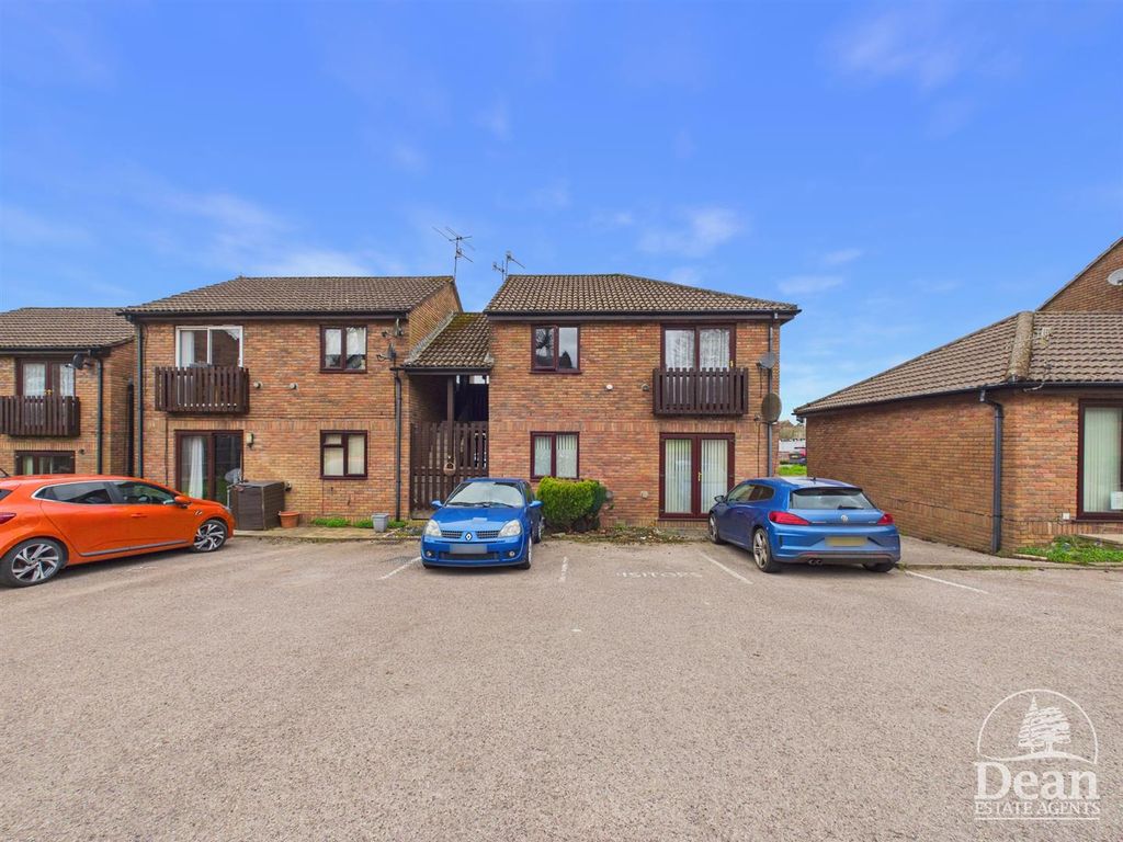 Property photo 1 of 8