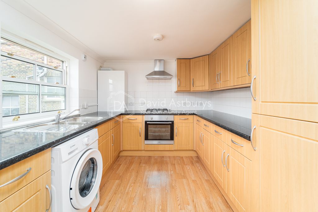 Property photo 1 of 9