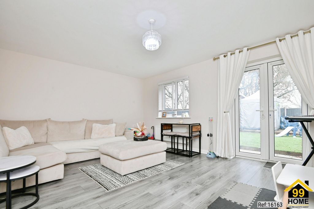 Property photo 3 of 20 Photo 2