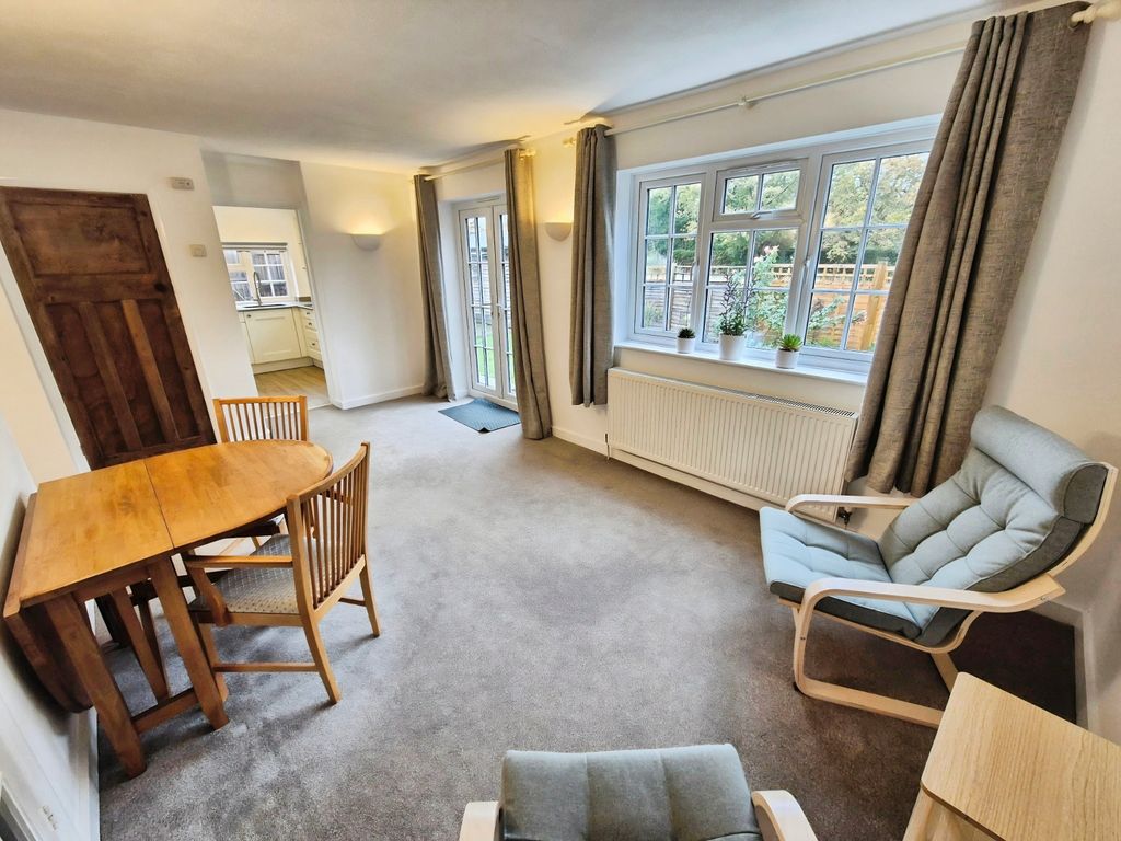 Property photo 2 of 17 Living Room