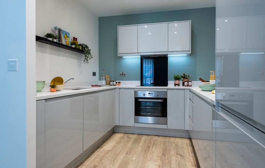 Property photo 2 of 9 Fairview New Homes - Zoopla -