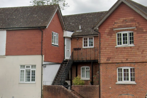 Property photo 1 of 9