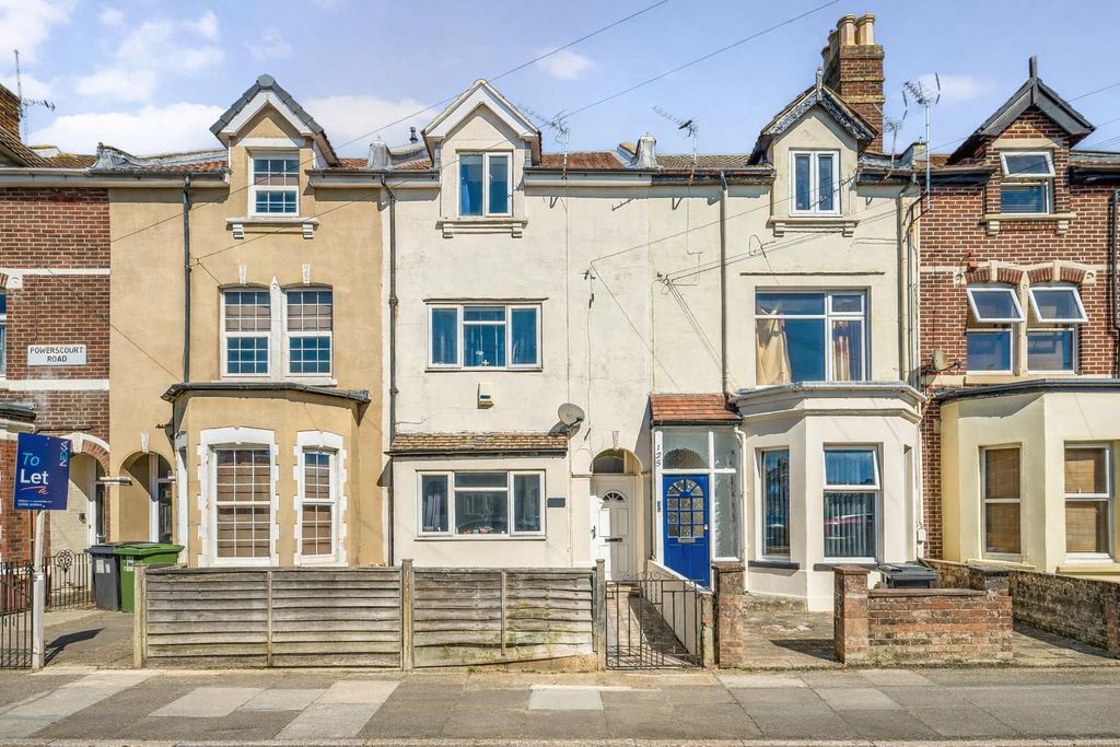 Property photo 1 of 25 Front Of House.Png