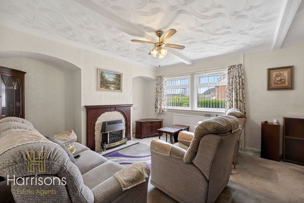 Property photo 2 of 25 5050762