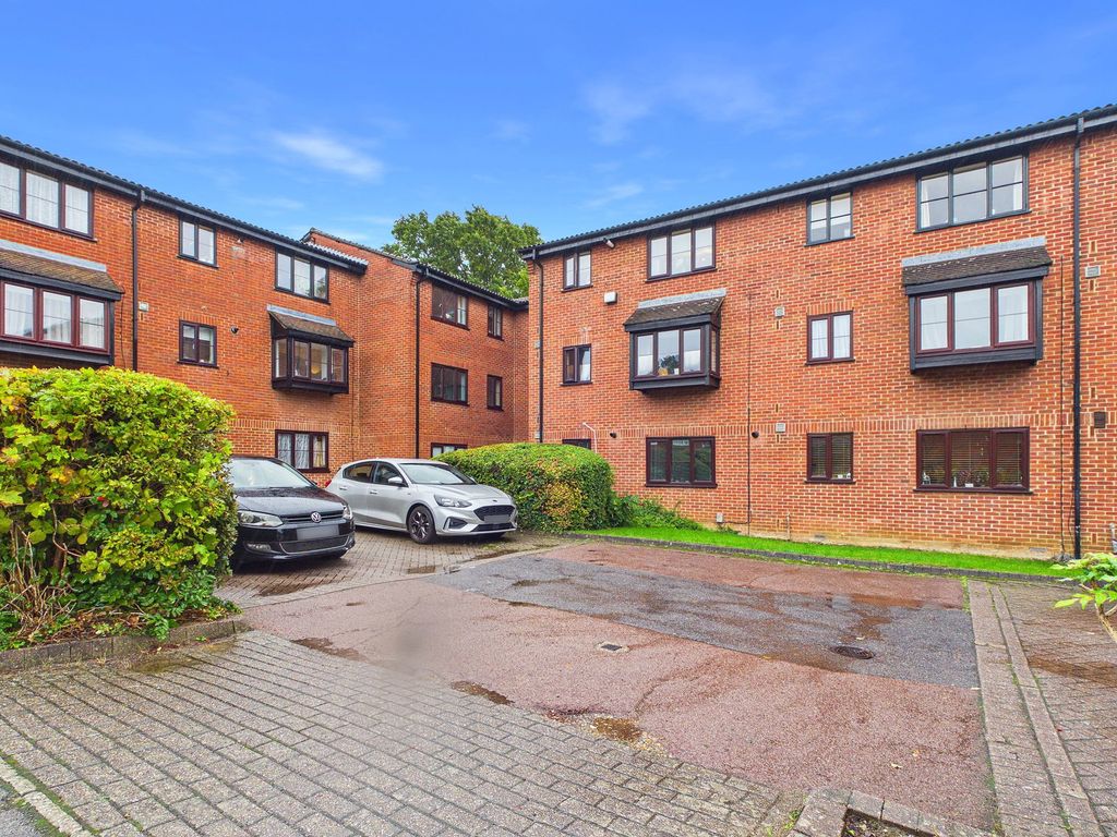 Property photo 1 of 7