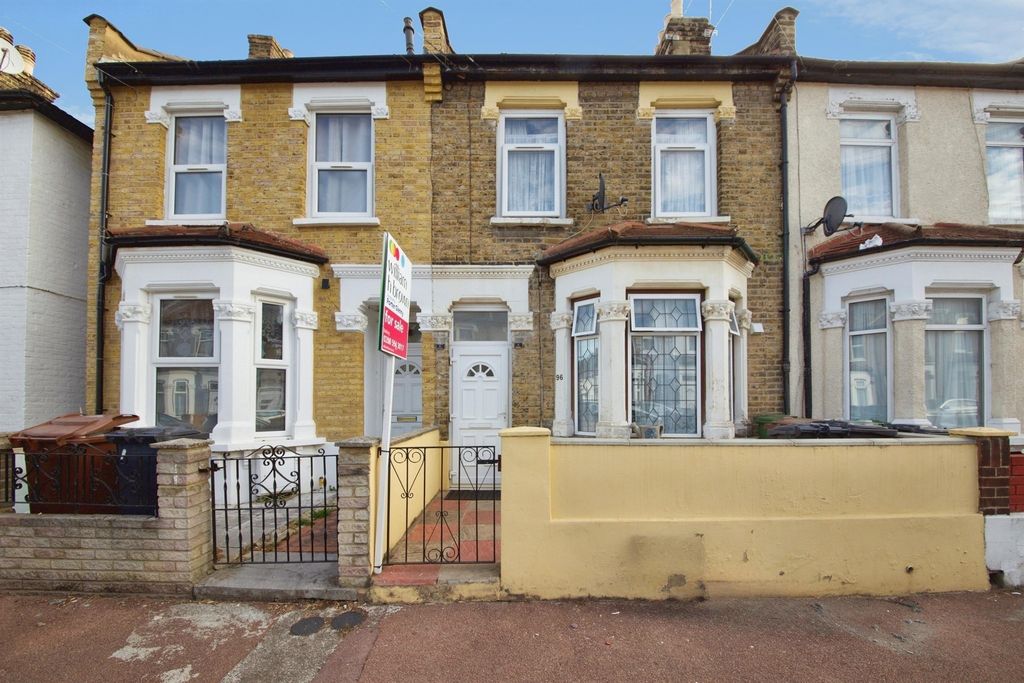 Property photo 1 of 12