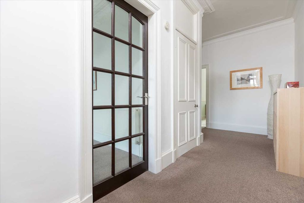 Property photo 2 of 20 Hallway