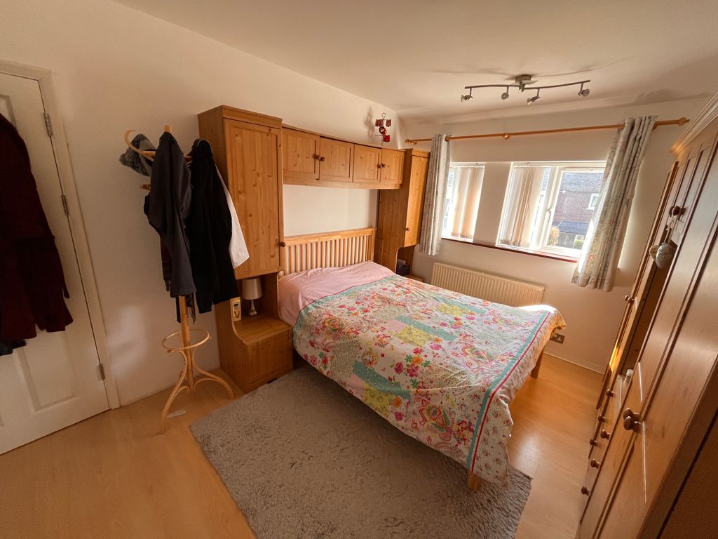 Property photo 3 of 18