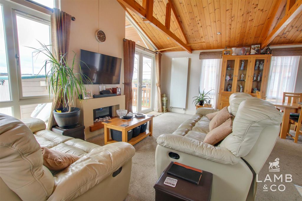 Property photo 2 of 27 Open Plan Lounge Diner Kitchen