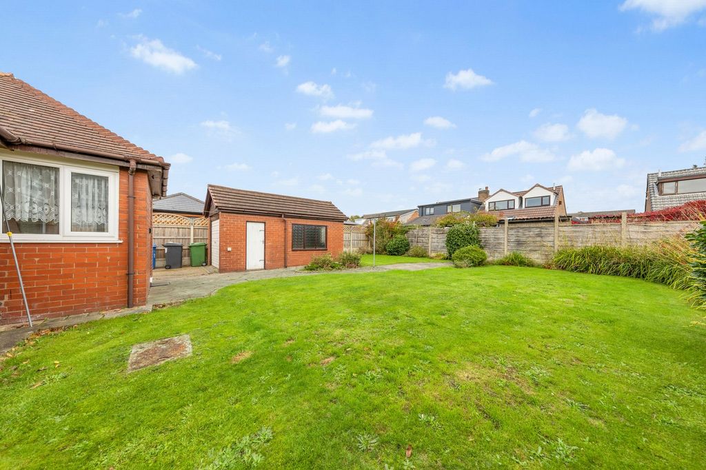 Property photo 2 of 26