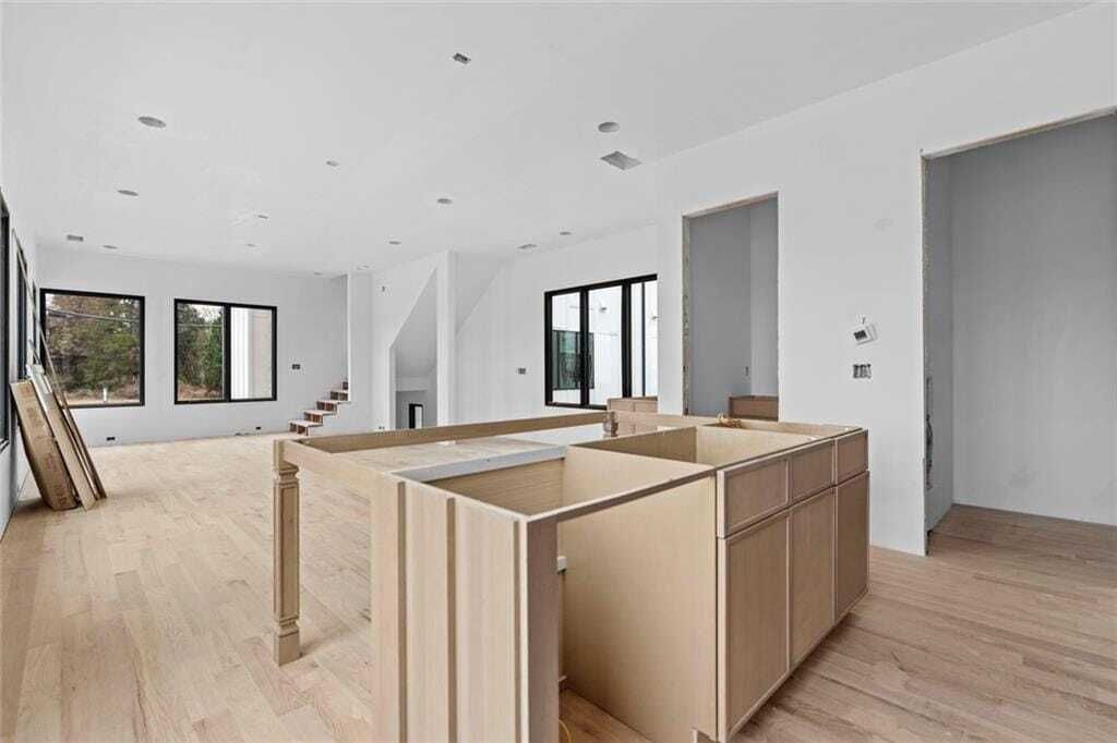 Property photo 3 of 30 <Alttext/>