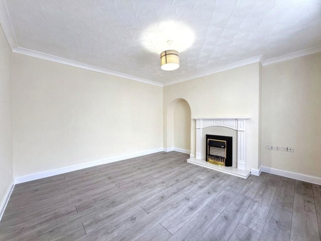 Property photo 3 of 17 74669_494595_Img_03_0000