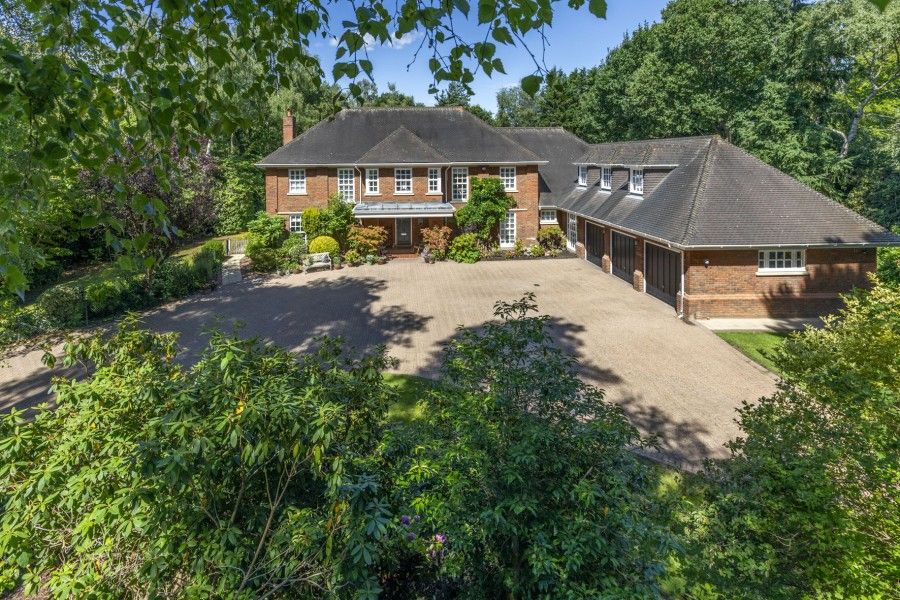 Property photo 1 of 25