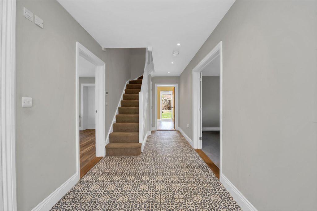 Property photo 3 of 31 Dcp_7104.Jpg