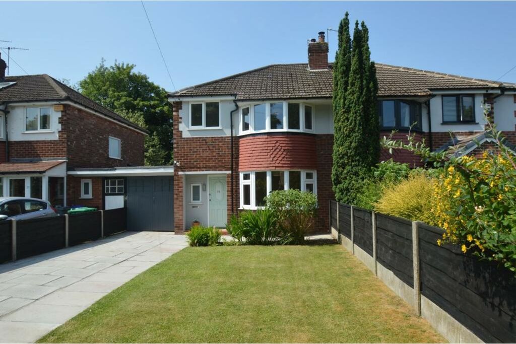 Property photo 2 of 26