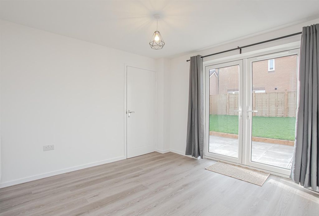 Property photo 3 of 17 Img_1212.Jpg