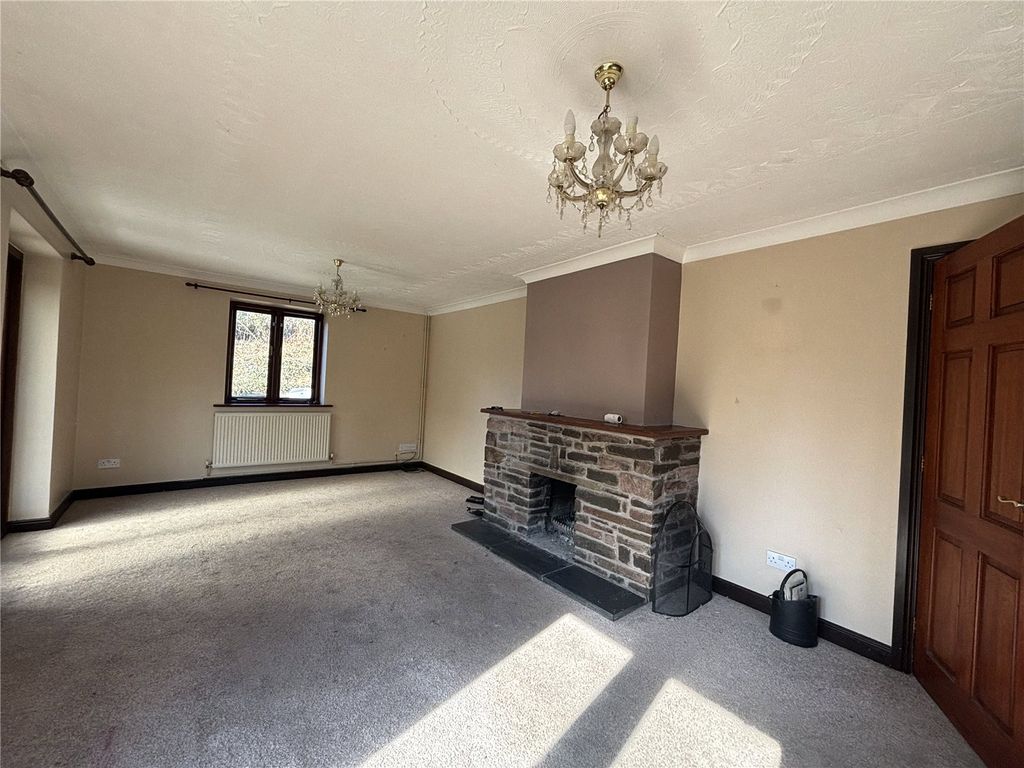 Property photo 3 of 7 Picture No. 05