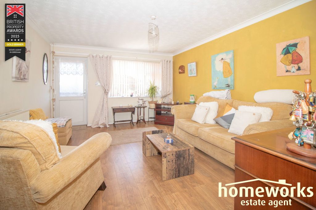 Property photo 3 of 10