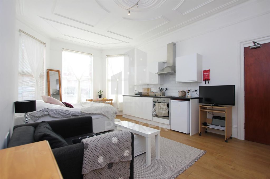 Property photo 2 of 9 2.Jpg