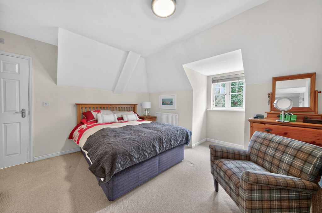 Additional image 5 of 2 bed flat for saleGrace Gardens, Crookham Road, Fleet GU51