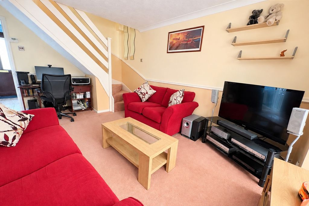 Property photo 3 of 12 5447022