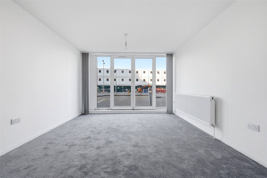 Property photo 1 of 14 Picture No. 12