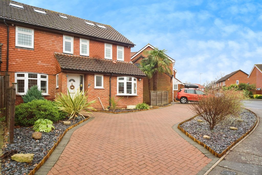 Property photo 1 of 21