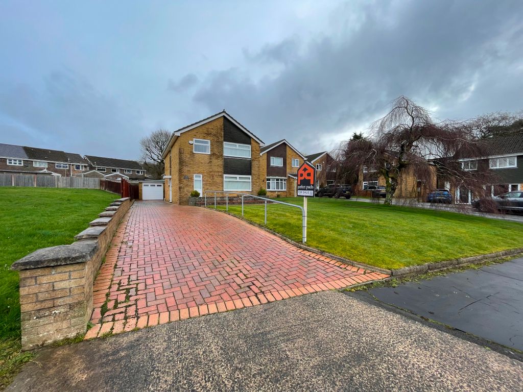 Property photo 2 of 22