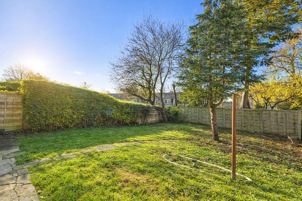 Property photo 3 of 11 Photo 9