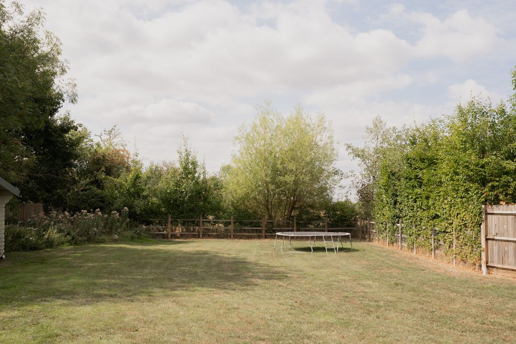 Property photo 3 of 29 307192 - 7 Brewery Lane, Meldreth, Sg8 6Ns-16.Jpg