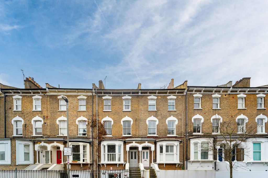 Property photo 2 of 7