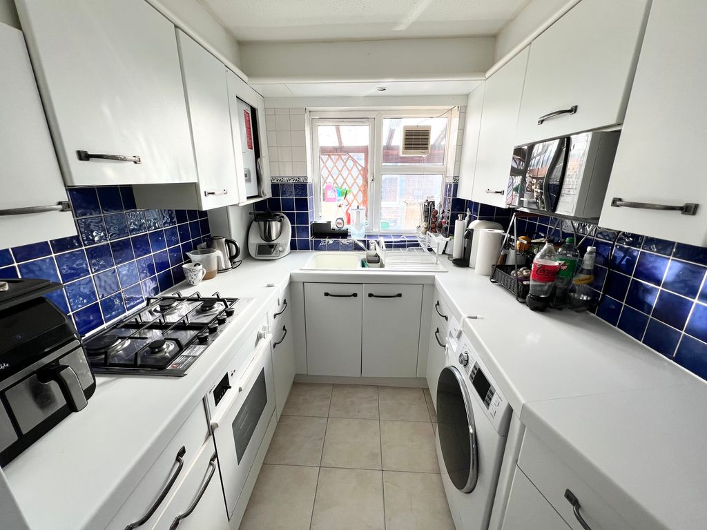 Property photo 2 of 11 Img_4577