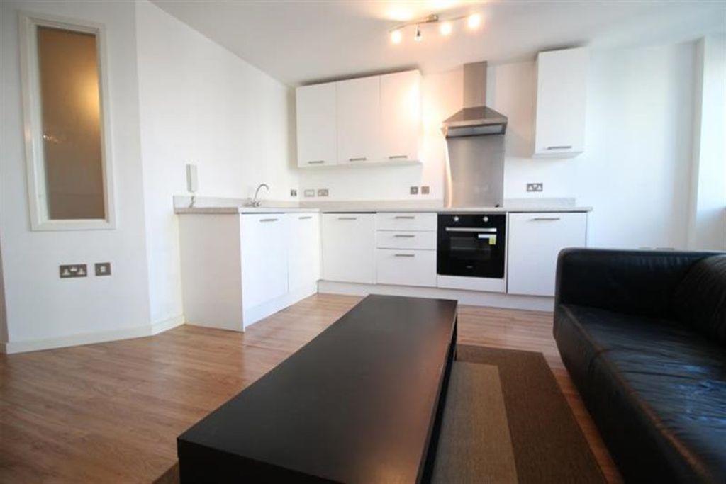 Property photo 1 of 6 (Main)