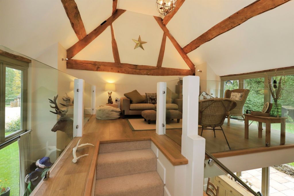 Property photo 2 of 49